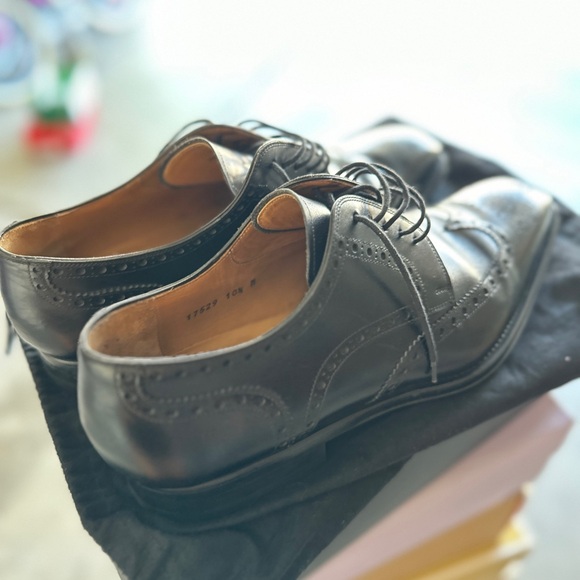 MAGNANNI Men's Black Wingtip Oxford Shoes size 10.5
Like New worn only one time - Picture 6 of 9